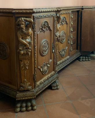 Credenza in stile neorinascimentale/ barocco