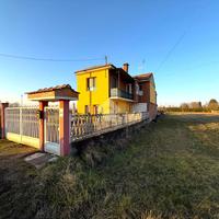 CASA INDIPENDENTE A MONTEU DA PO