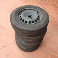 Gomme estive Yokohama con cerchio 195/65R15 91H