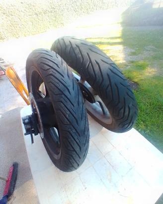 Honda SH 150i gomme cerchi disco e pinza