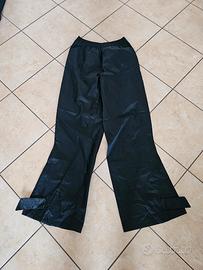 Pantalone impermeabile cerato.