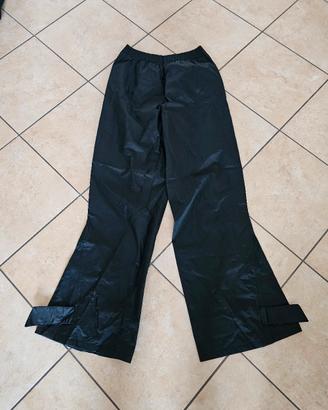 Pantalone impermeabile cerato.