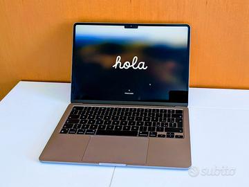 MacBook Air 13,6 M2 (2022) 8GB 256G ricondizionato