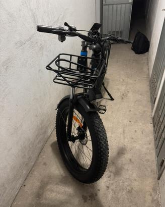 Bicicletta elettrica fatbike 70km autonomia nuova