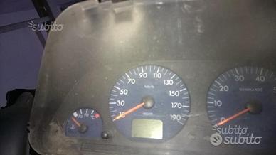 Contachilometri quadro strumenti