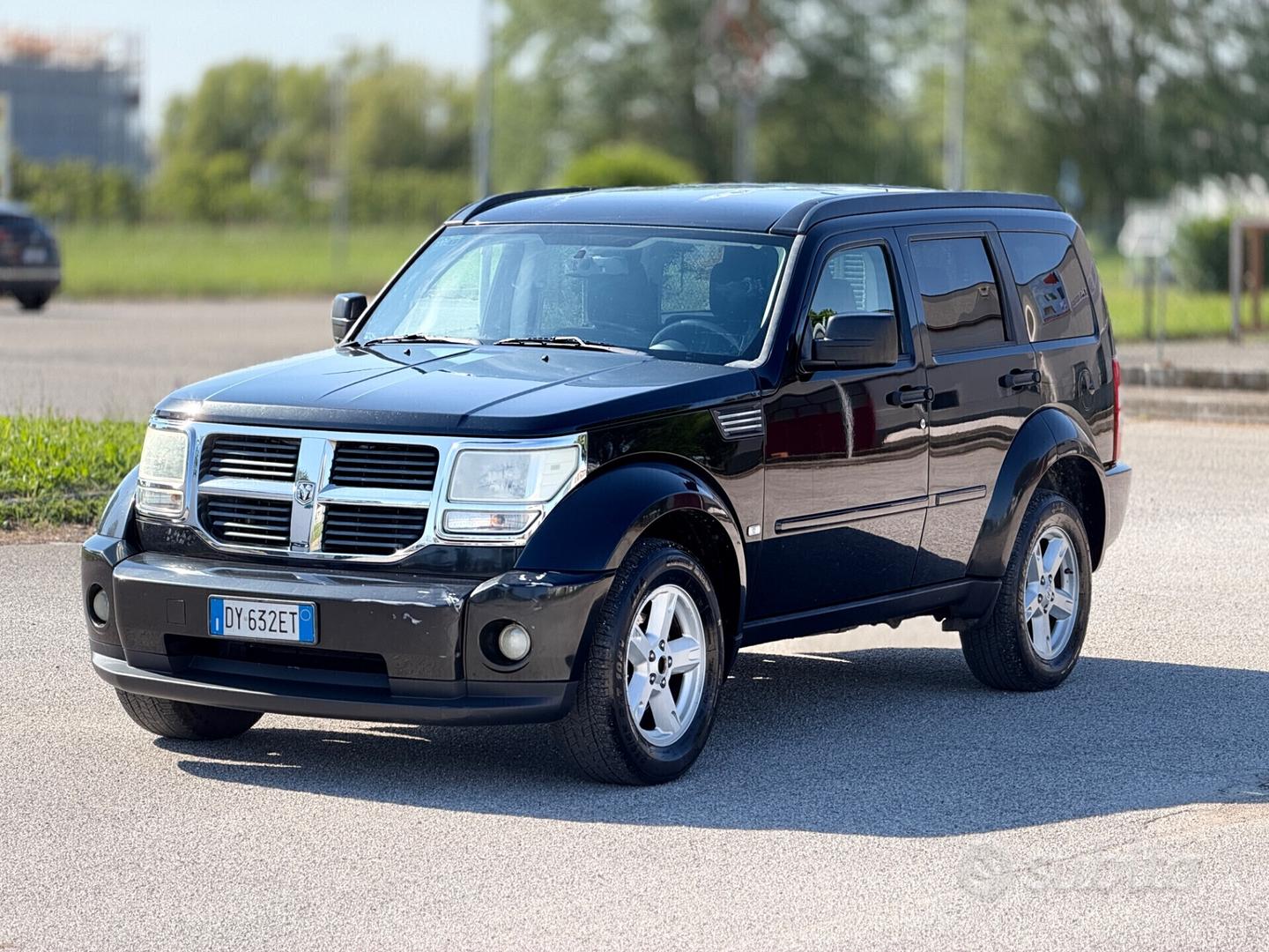 Dodge Nitro 2010 photo 2