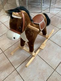 Cavallino a dondolo in peluches