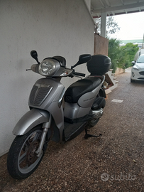 Aprilia scarabeo 125