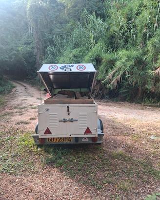 Carrello rimorchio omologato per trasporto animali