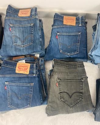 STOCK JEANS LEVI’S