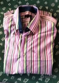 Camicia a righe colorate