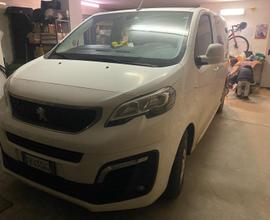 Peugeot Traveller