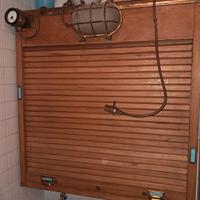 Mobile da parete con serranda