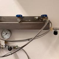 Rampa per stazione di ricarica ossigeno