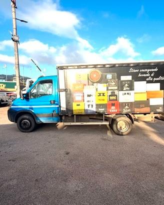 camion Iveco daily 65e15 centina telone telo scorr