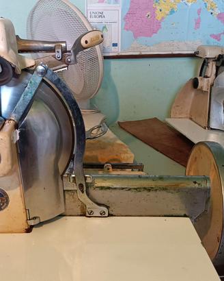 Affettatrice marca OMAS