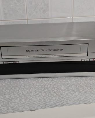 videoregistratore vhs Thomson senza telecomando 