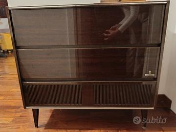 mobile giradischi grundig 