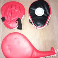 Colpitori e racchetta taekwondo