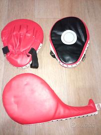 Colpitori e racchetta taekwondo