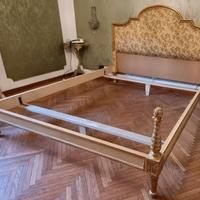 Letto matrimoniale stile classico