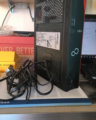 PC Fujitsu a525L
