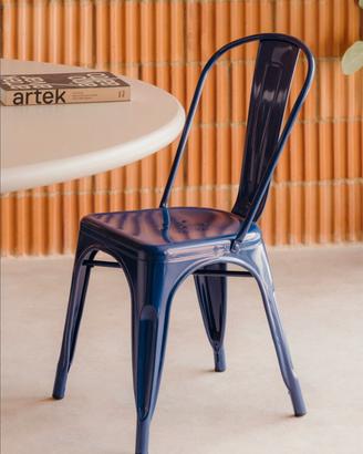 Sedia blu stile industrial
