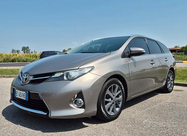 Toyota Auris 1.4d4