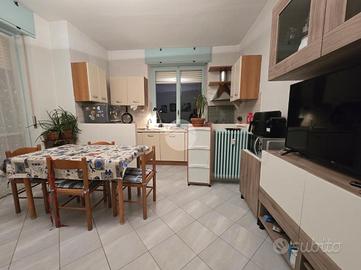 3 LOCALI A MONTANARO