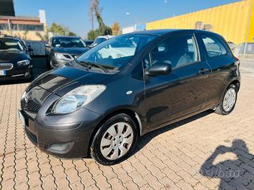 Toyota Yaris 1.0 3P Luxury pack