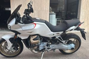 Moto Guzzi V100 mandello
