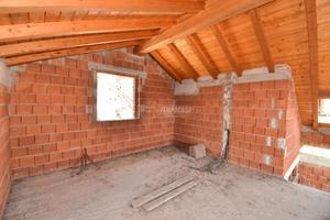 CASA INDIPENDENTE DA ULTIMARE