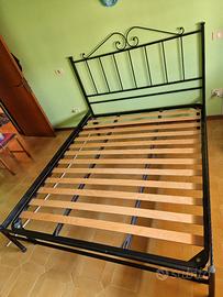 Testiera letto  e rete  matrimoniale