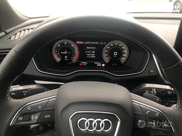 AUDI Q5 SPORTBACK IDENTY BLACK 50 TDI