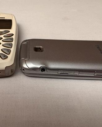 Nokia 3310(simile) + Samsung Flip - GT-C3520 AS IS