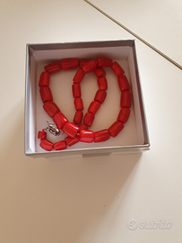 Collana rossa