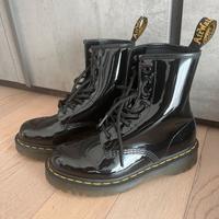 Dr Martens 37