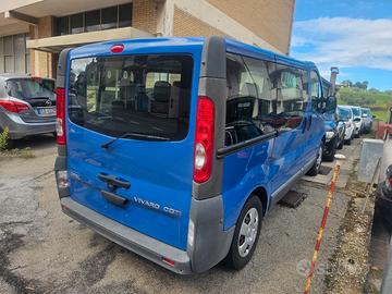 Opel Vivaro 8/9 posti Cambio automatico come nuovo