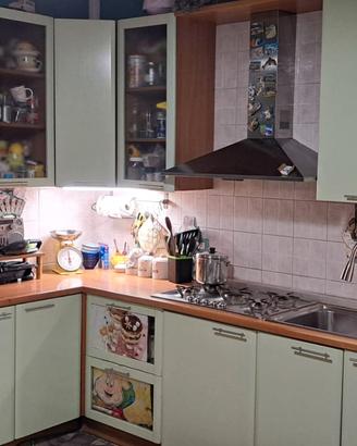 Cucina componibile angolare di metri 5,40