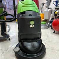 Lavasciuga pavimenti revisonata a batteria