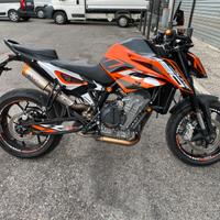 KTM DUKE 790