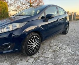 Ford Fiesta Neopatentati 1.5 TDCi 75CV 5 porte Bla