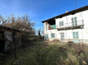 CASA SEMINDIPENDENTE A CASTELL'ALFERO