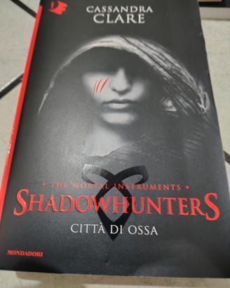 vari libri , fantasy thriller e altri 