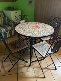 Tavolo con 4 sedie da esterno e interno