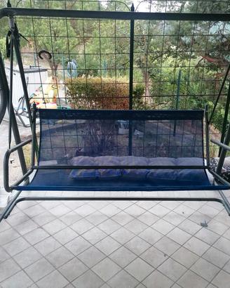 Dondolo in metallo colore grigio