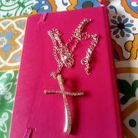 Collana con ciondolo croce