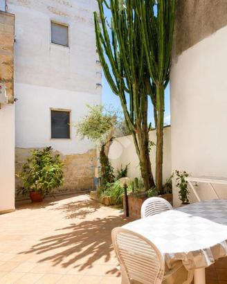 6 LOCALI A LECCE