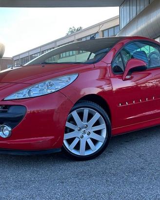 PEUGEOT 207 1.6 VTi 120CV CC Féline