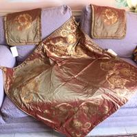 Set copritavolo e due centrini in velluto di seta